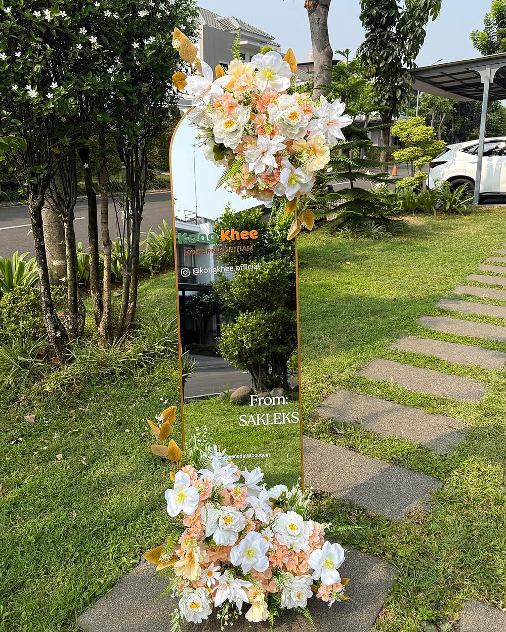 Mirror Flower